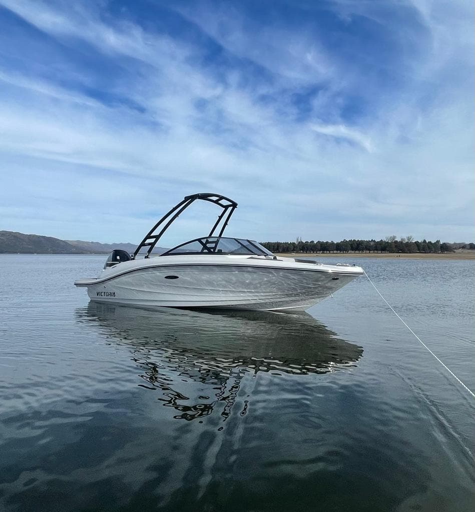 Modelo Valentino 212 de Astillero Victoria